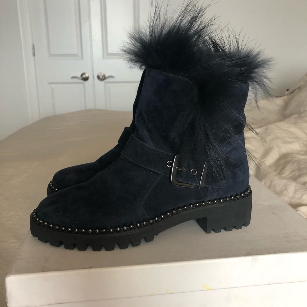 CECELIA NEW YORK ✨Theresa Boot with genuine Fox Fur trim EUC Box included
